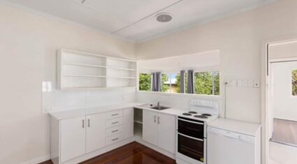 Room 3 - 8 Stourbridge St Mount Gravatt , QLD 4122 Australia