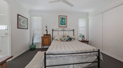 83 Tarana St Camp Hill , QLD 4152 Australia