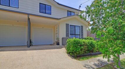 83 Tarana St Camp Hill , QLD 4152 Australia