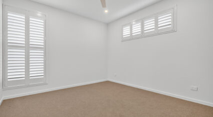 11 Lockyer St Camp Hill , QLD 4152 Australia