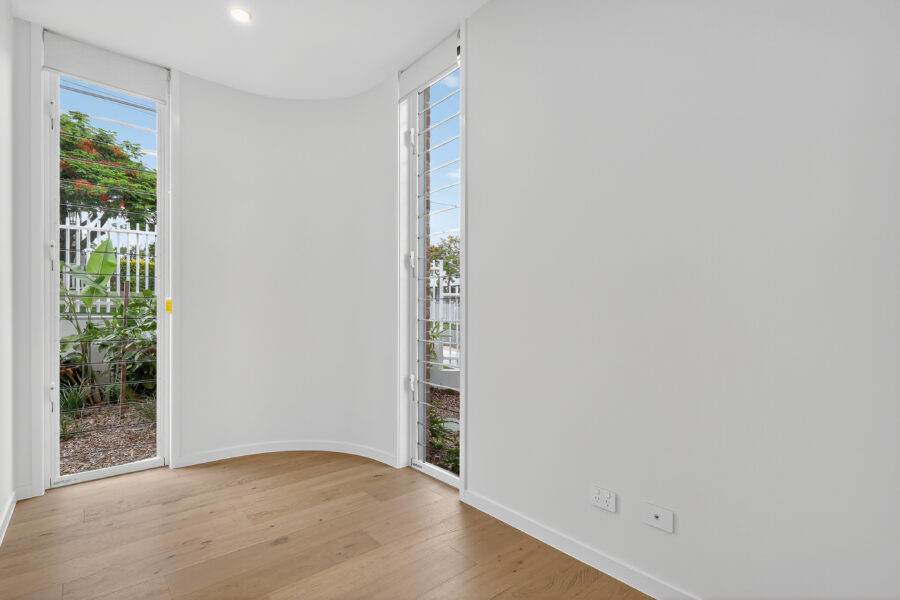 11 Lockyer St Camp Hill , QLD 4152 Australia