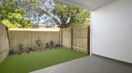 2/73 Baringa Street Morningside , QLD 4170 