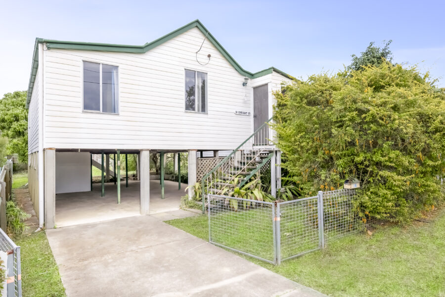 18 Enright St Oxley , QLD 4075 Australia