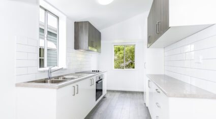 18 Enright St Oxley , QLD 4075 Australia