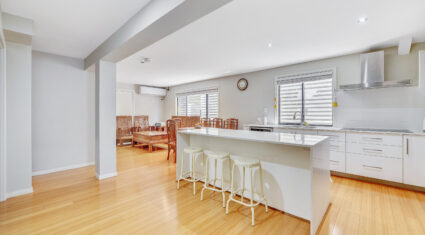 81 Munro St St Lucia , QLD 4067 Australia