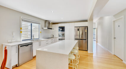 81 Munro St St Lucia , QLD 4067 Australia