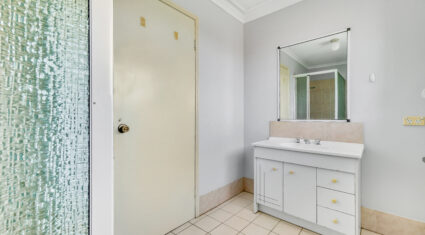 17/34 Bourke Street Waterford West , QLD 4133 Australia