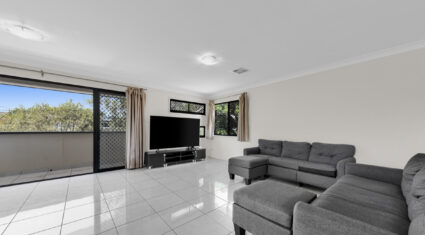 55 Morden Street Sunnybank Hills , QLD 4109 