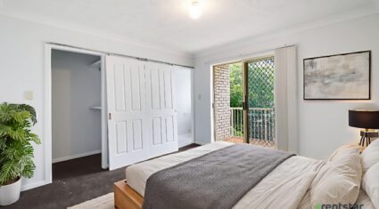 1/7 Weston St Coorparoo , QLD 4151