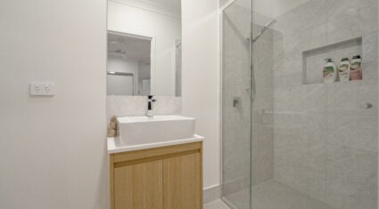 5/89 St Andrew St Kuraby , QLD 4112 Australia