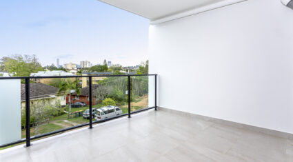 301/65 Depper St St Lucia , QLD 4067