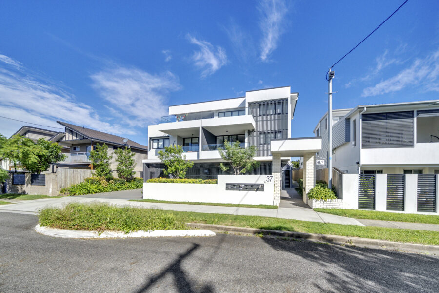 1/37 Kates St Morningside , QLD 4170 Australia