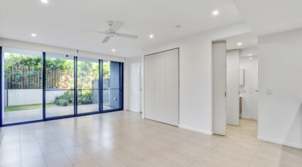 1/37 Kates St Morningside , QLD 4170 Australia