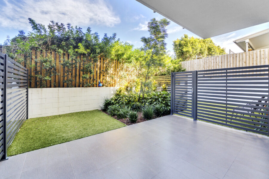 1/37 Kates St Morningside , QLD 4170 Australia