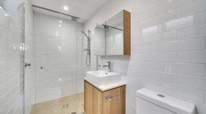 1/37 Kates St Morningside , QLD 4170 Australia