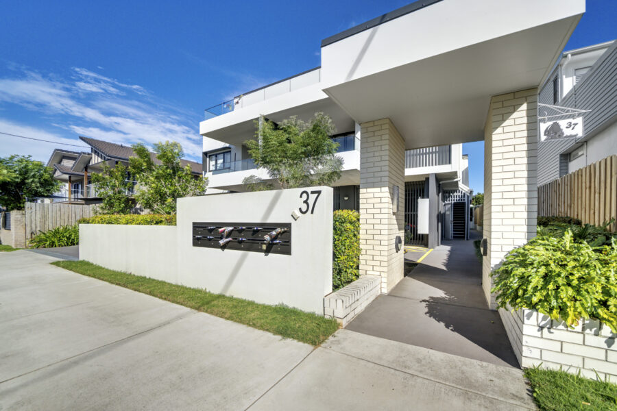 1/37 Kates St Morningside , QLD 4170 Australia