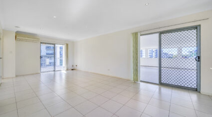 9/8 Kingsmill St Chermside , QLD 4032 Australia