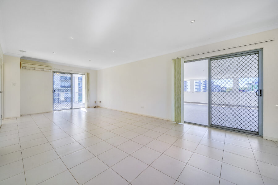 9/8 Kingsmill St Chermside , QLD 4032 Australia