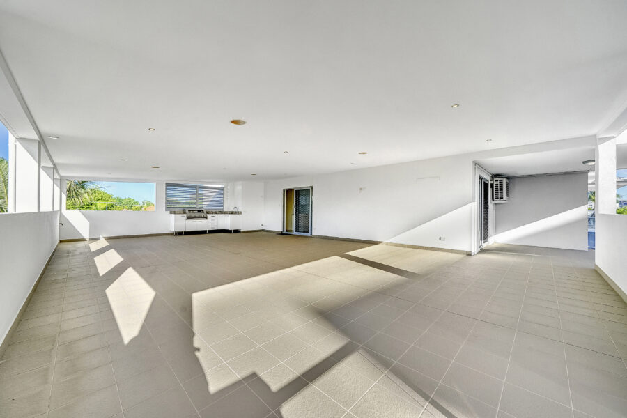 9/8 Kingsmill St Chermside , QLD 4032 Australia