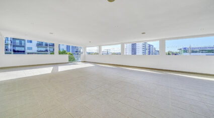 9/8 Kingsmill St Chermside , QLD 4032 Australia