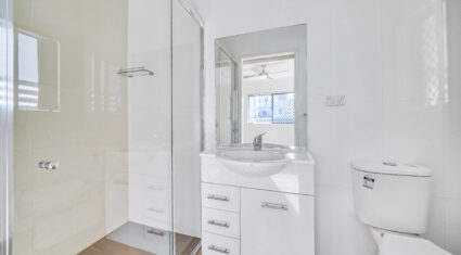 9/8 Kingsmill St Chermside , QLD 4032 Australia