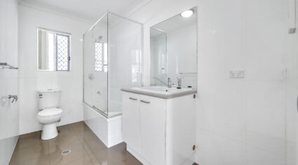 9/8 Kingsmill St Chermside , QLD 4032 Australia