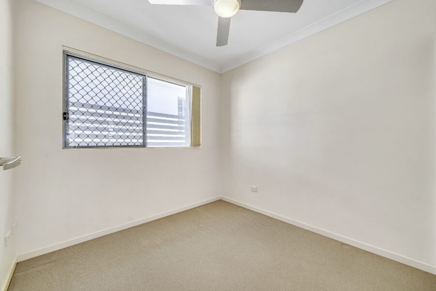 9/8 Kingsmill St Chermside , QLD 4032 Australia