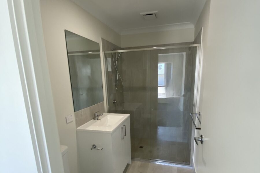 10 Dora St Morayfield , QLD 4506 Australia