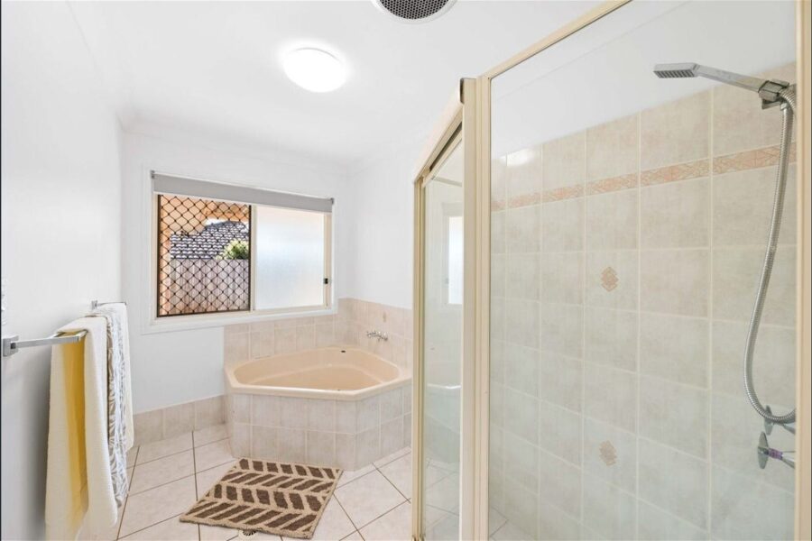 35 Hilliard St Ormiston , QLD 4160 Australia