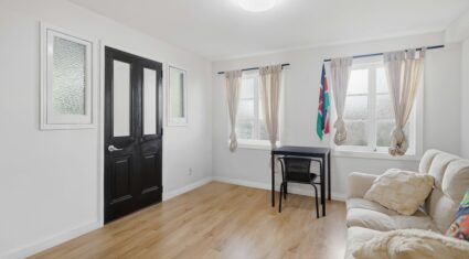 Room 1 - 87 Venner Rd Annerley , QLD 4103 Australia