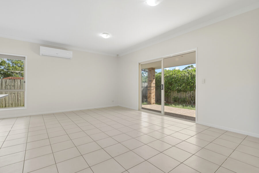 17 Holliday Drive Edens Landing , QLD 4207 Australia