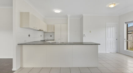 17 Holliday Drive Edens Landing , QLD 4207 Australia