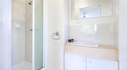 4/63 Macquarie Street St Lucia , QLD 4067 Australia