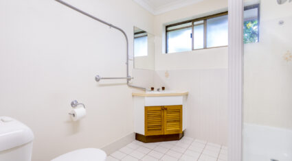 4/63 Macquarie Street St Lucia , QLD 4067 Australia