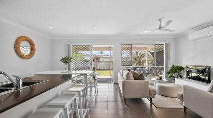 67 Joffre Street Wynnum , QLD 4178 