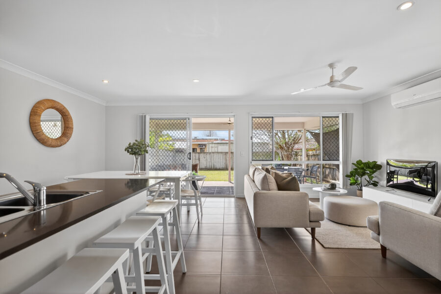 67 Joffre Street Wynnum , QLD 4178 