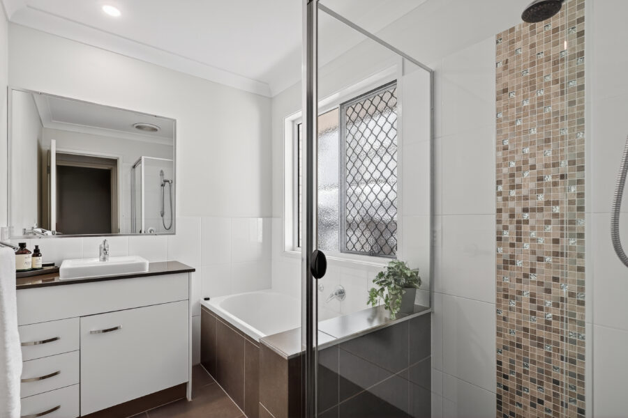 67 Joffre Street Wynnum , QLD 4178 