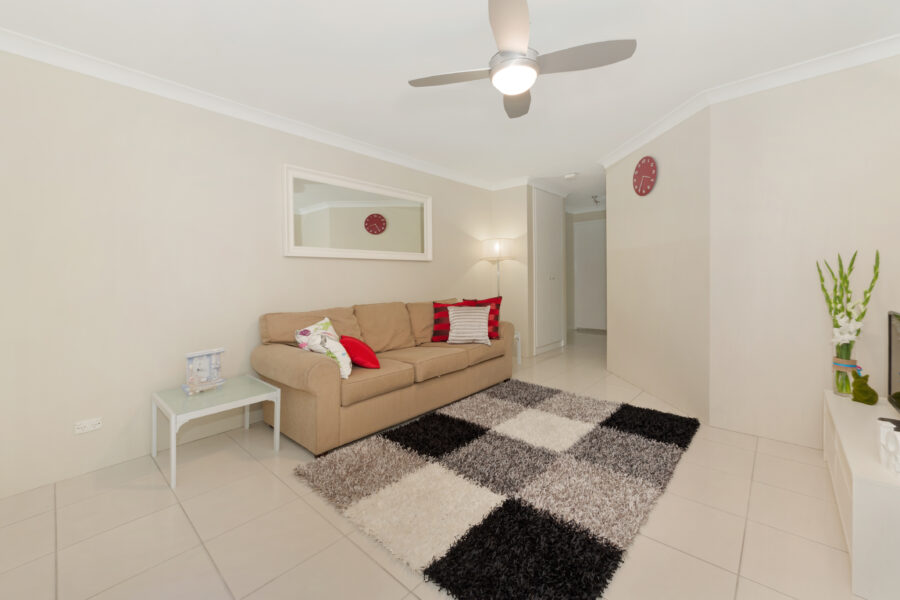 Room 2 - 9/38 Durham St St Lucia , QLD 4067 Australia