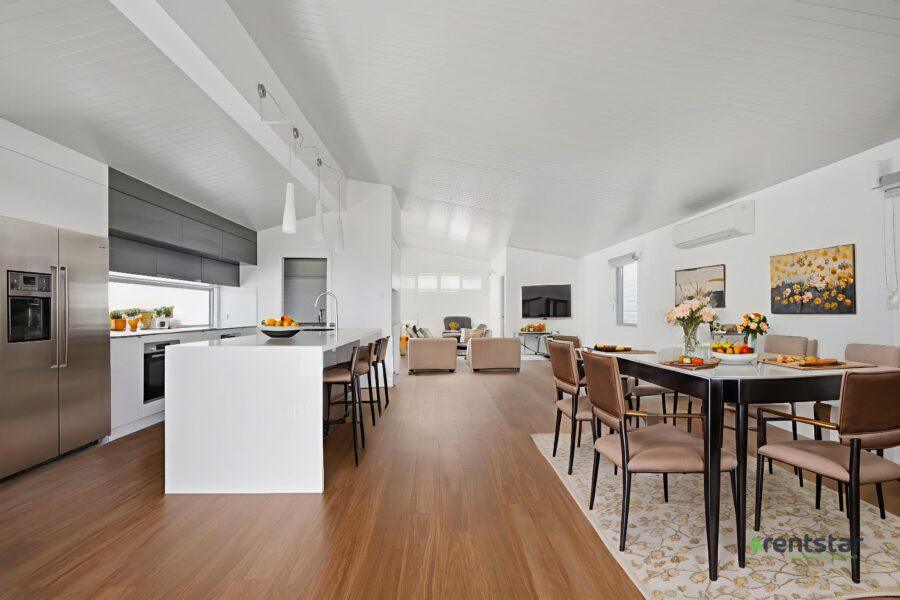 12A Redwood St Stafford Heights , QLD 4053 Australia