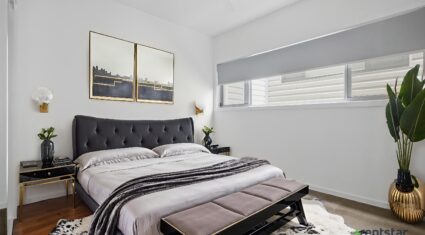 12A Redwood St Stafford Heights , QLD 4053 Australia