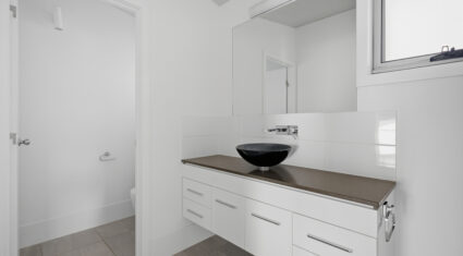 12A Redwood St Stafford Heights , QLD 4053 Australia