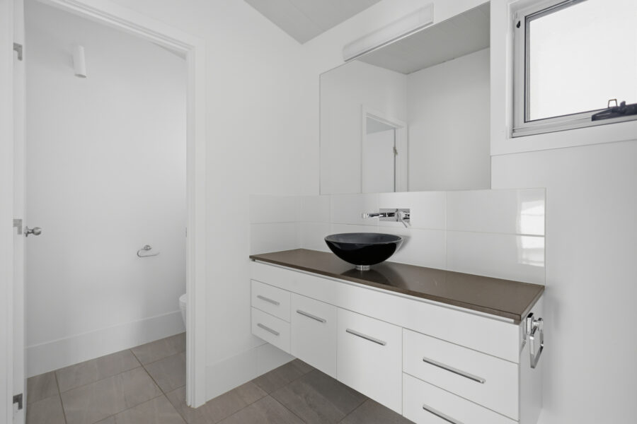 12A Redwood St Stafford Heights , QLD 4053 Australia