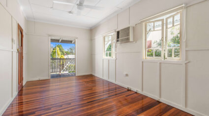 42 Beatrice St Greenslopes , QLD 4120 Australia