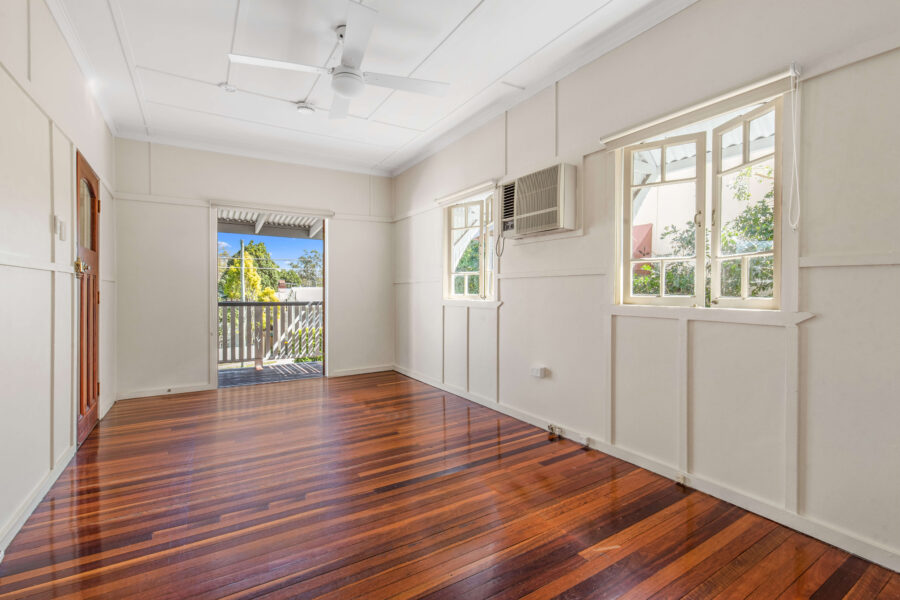 42 Beatrice St Greenslopes , QLD 4120 Australia