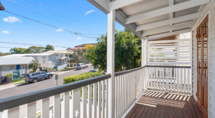 42 Beatrice St Greenslopes , QLD 4120 Australia