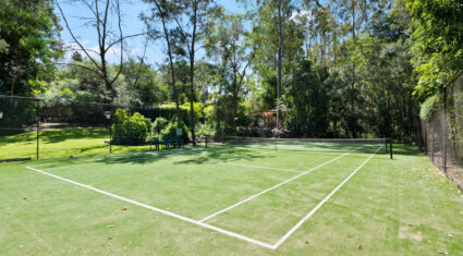 12/360 Simpsons Rd Bardon , QLD 4065 Australia