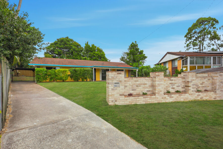 10 Bluegum Ct Kingston , QLD 4114 Australia