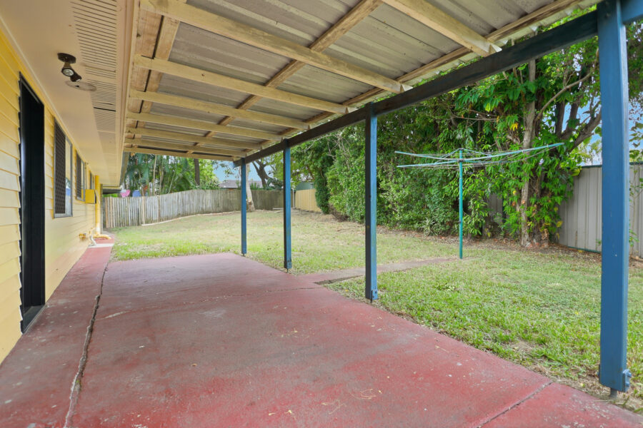 10 Bluegum Ct Kingston , QLD 4114 Australia