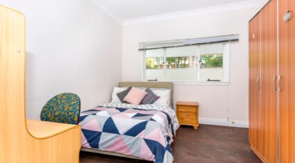 116 Dell Rd St Lucia , QLD 4067 