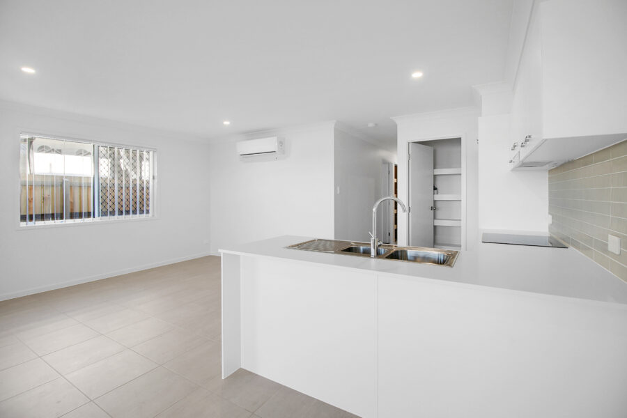 1/34 Burbury Rd Morayfield , QLD 4506 Australia